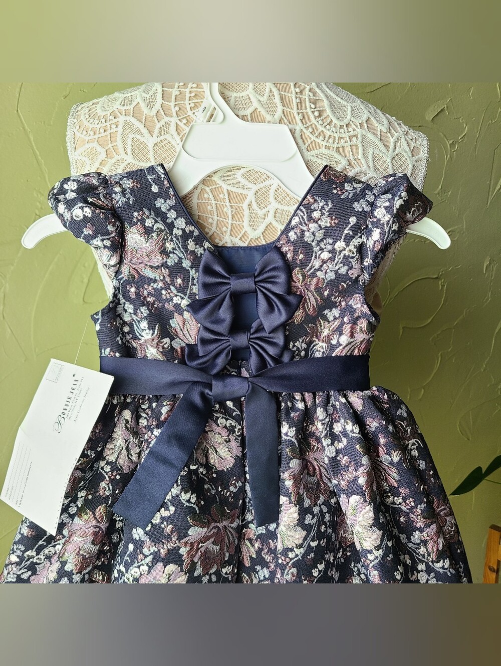 3T Dress - Picture 5 of 6